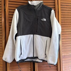 Women’s north face jacket